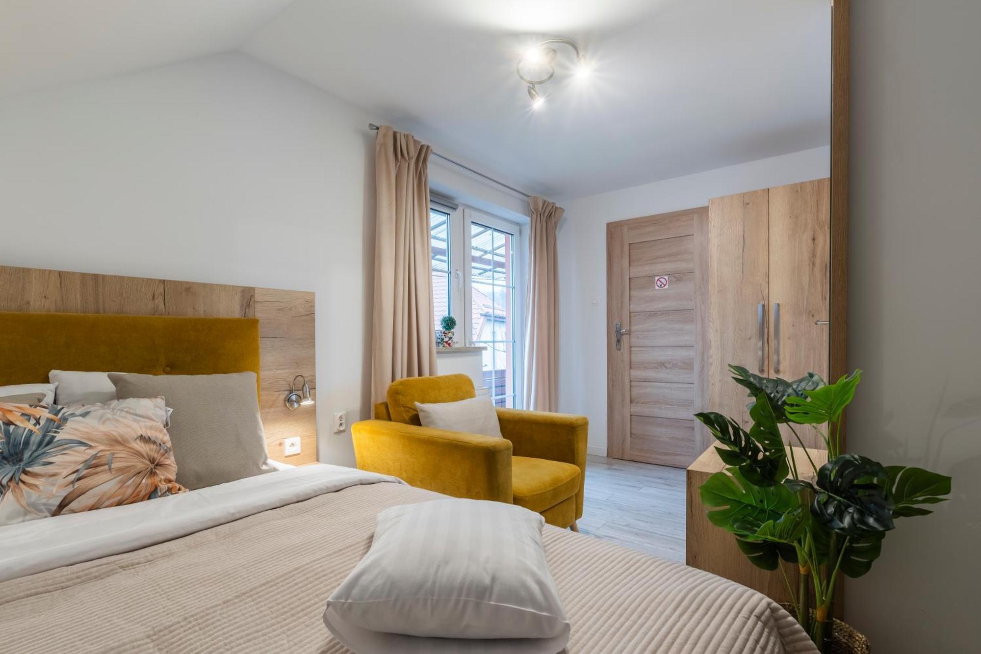 Jaskolka - Pokoje I Apartament Przy Plazy Олщин Екстериор снимка