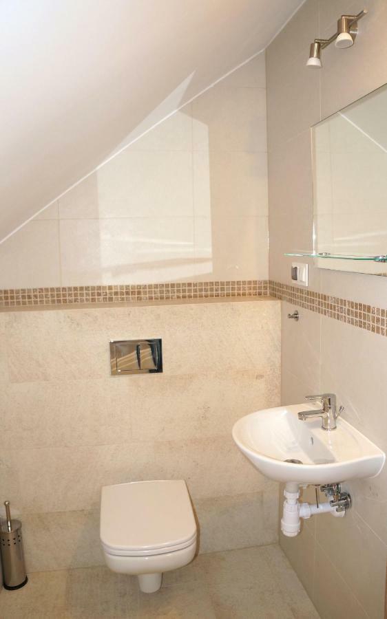 Jaskolka - Pokoje I Apartament Przy Plazy Олщин Екстериор снимка